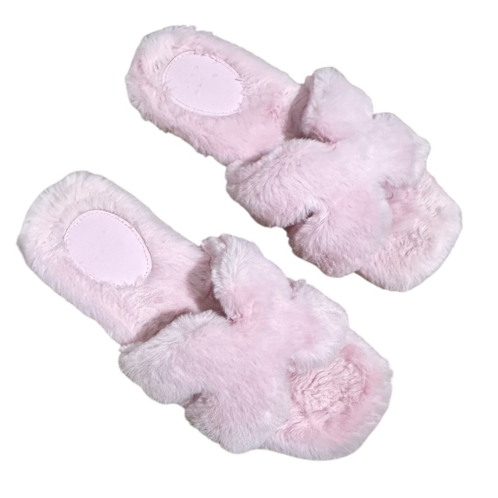 A New Day Slippers Women Size 7 Pink Excellent‎ Faux Fur Criss Cross Slides